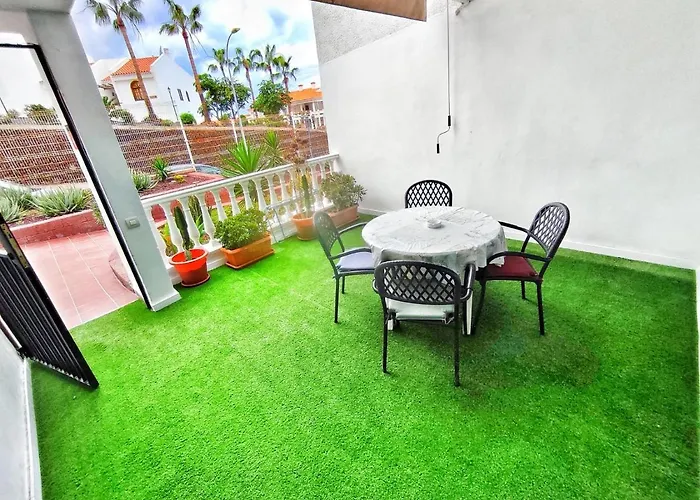 Chill Out Canarias Адехе