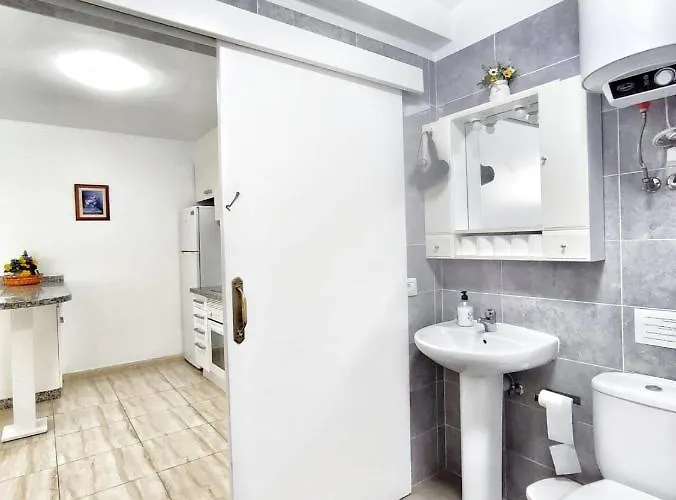 Chill Out Canarias Costa Adeje (Tenerife)